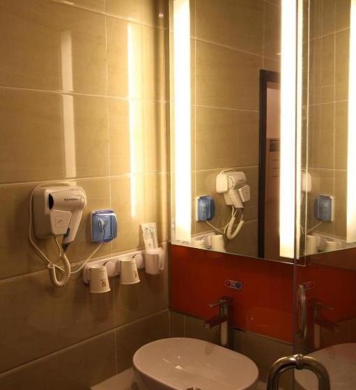 Hotelli 7days Premium Harbin Xuefu Road Branch