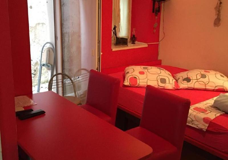 호텔 Apartments Elena