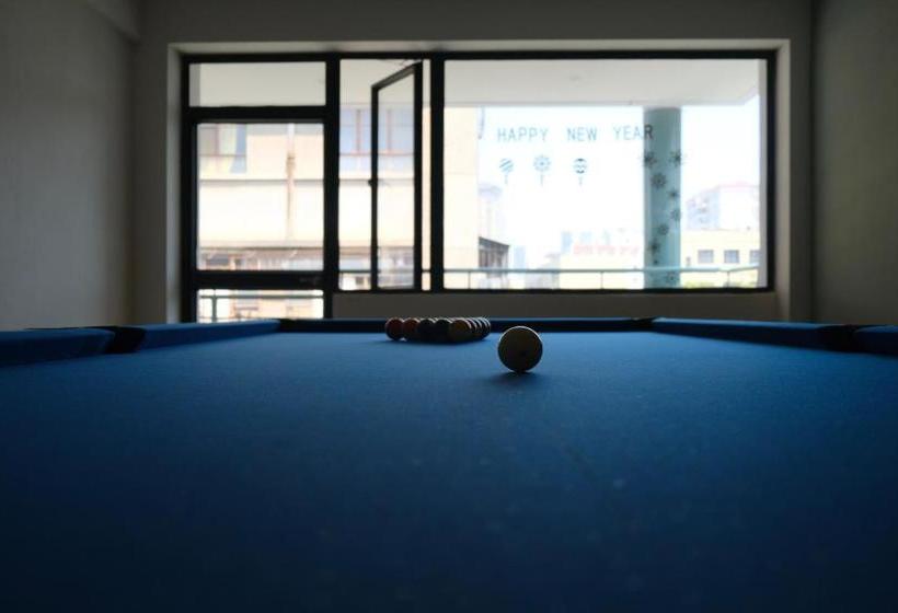 هتل Nea Bay Internation Youth Hostel