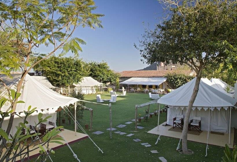 Отель Ramthara Fort