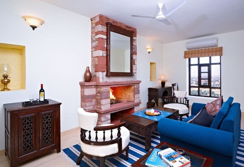 Отель Ramthara Fort