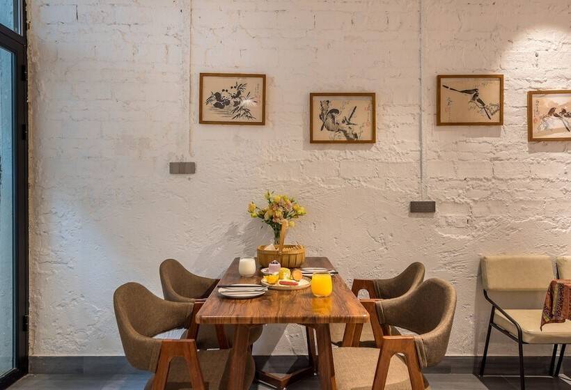 Отель Yangshuo Autumn Inn