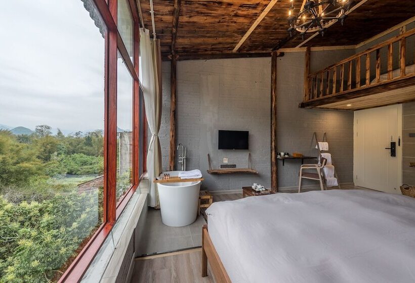 Отель Yangshuo Autumn Inn