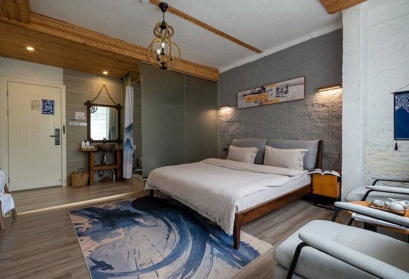 Отель Yangshuo Autumn Inn