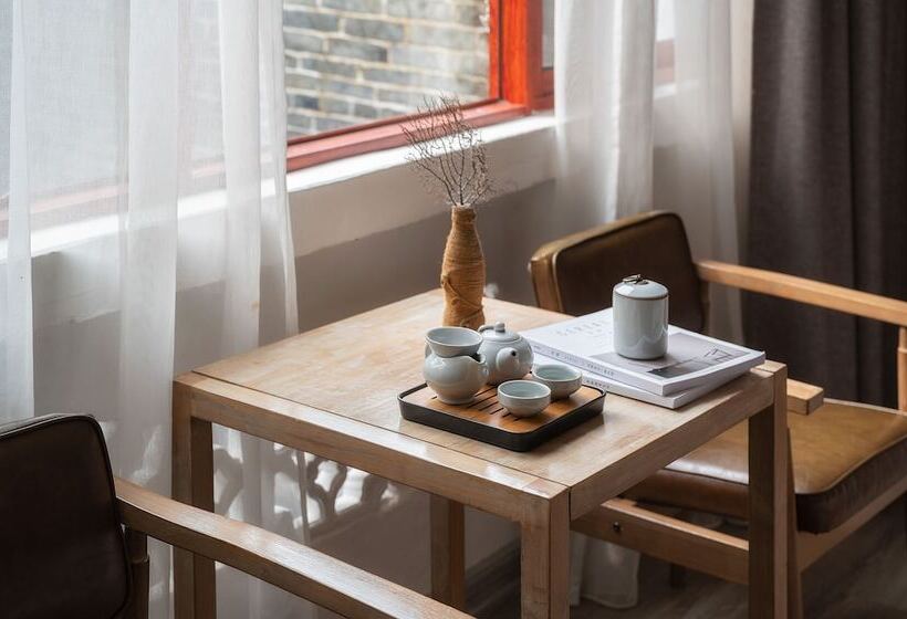 Отель Yangshuo Autumn Inn