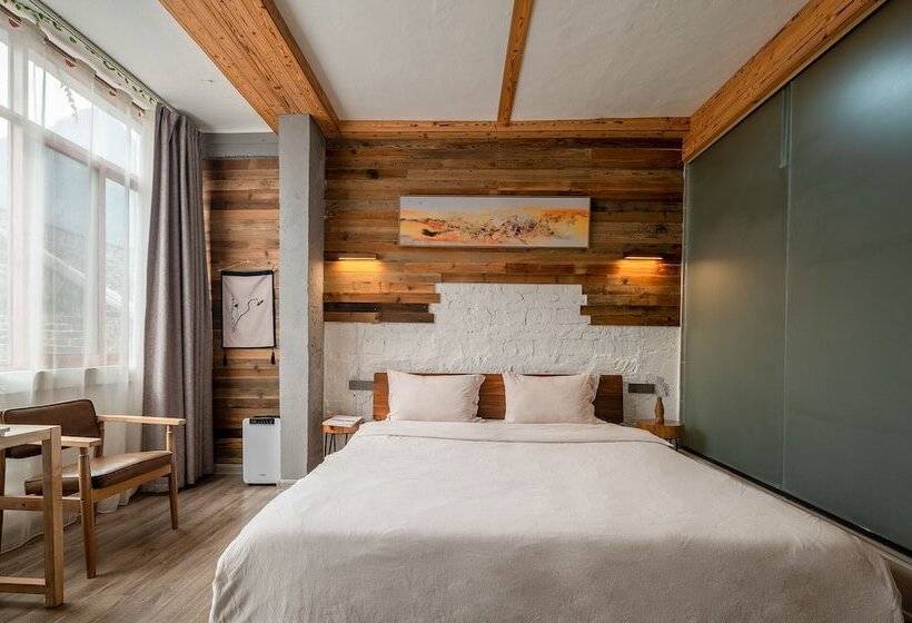 Отель Yangshuo Autumn Inn