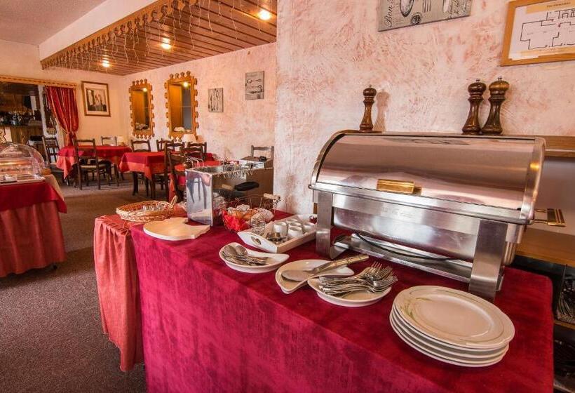 בית מלון כפרי Adret