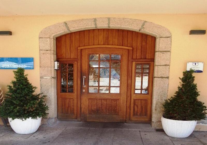 בית מלון כפרי Aroi Bierzo Plaza