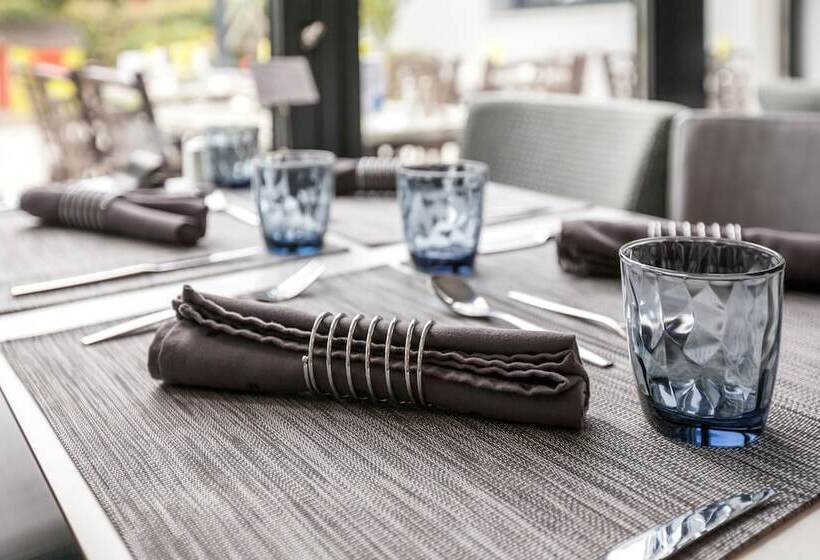 Logis Hotel Restaurant & Spa Au Comte D Ornon