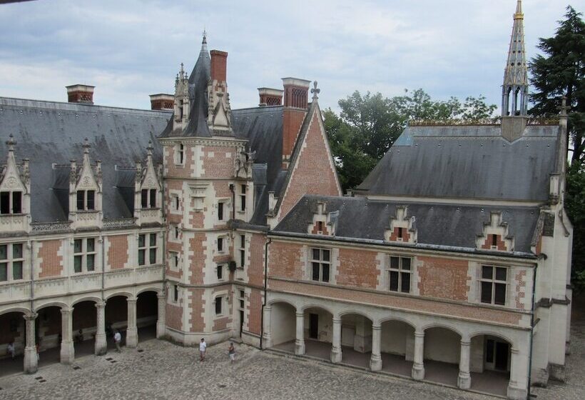 فندق Auberge Du Grand Dauphin