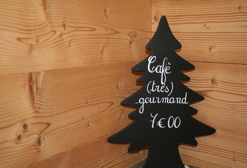 Отель Auberge Du Lac