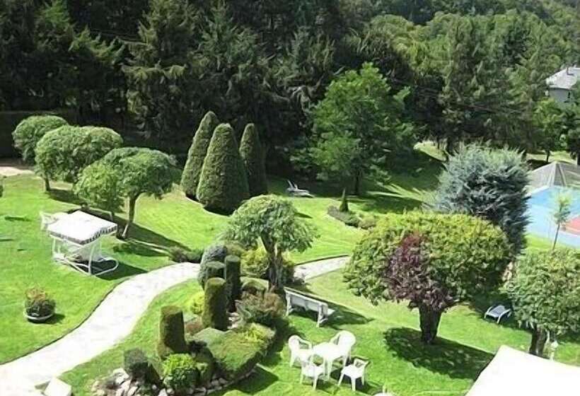 ホテル Logis Hôtel Beau Site
