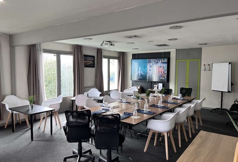 ホテル Campanile Bordeaux Sud Gradignan Talence