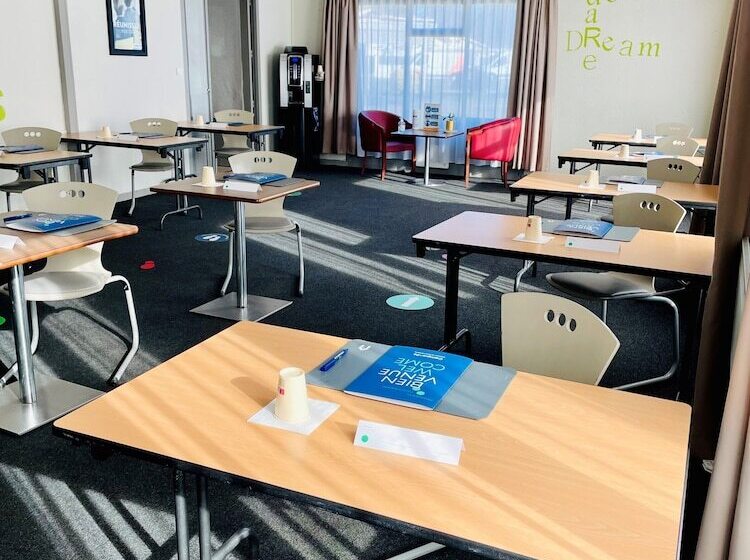 ホテル Campanile Bordeaux Sud Gradignan Talence