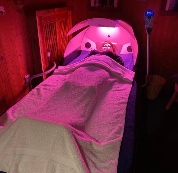 فندق Chalet Hôtel Du Mont Charvin & Spa