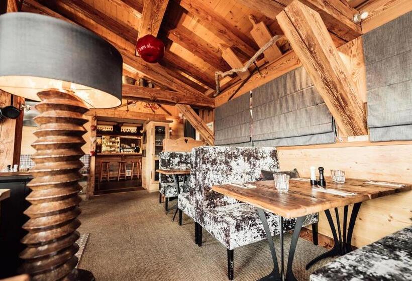 בית מלון כפרי Chalet Hôtel Du Mont Charvin & Spa