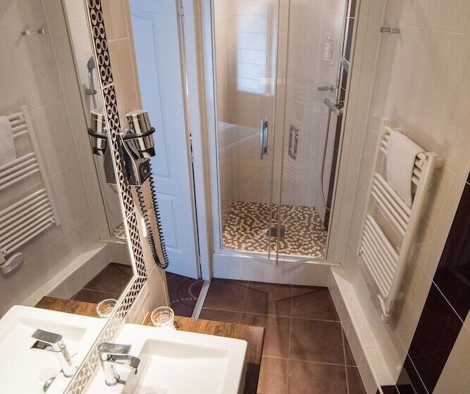 בית מלון כפרי Chez La Rose