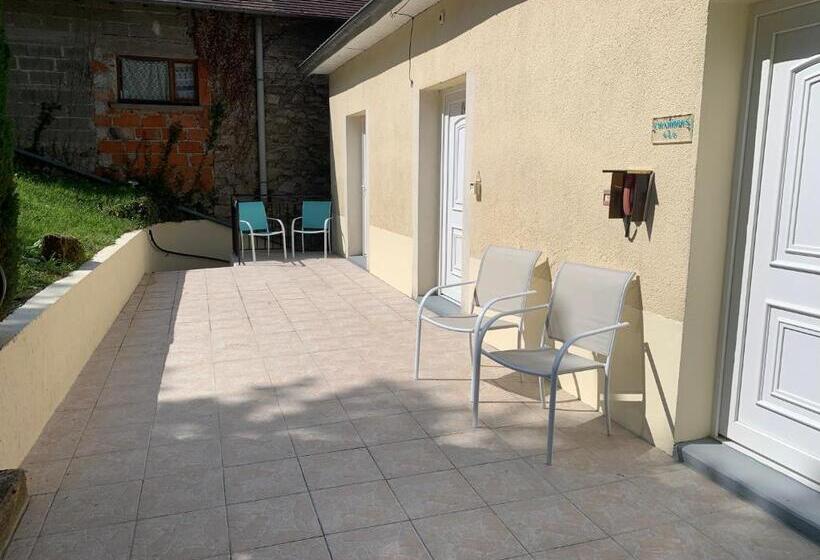 בית מלון כפרי Colombié