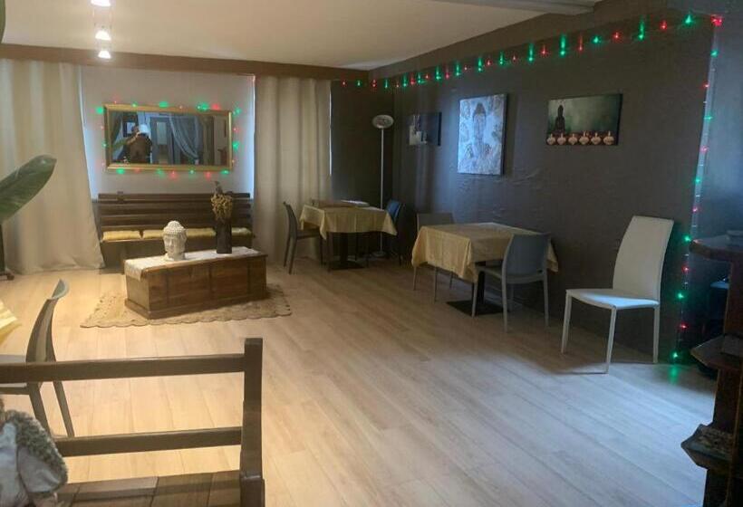 בית מלון כפרי Colombié