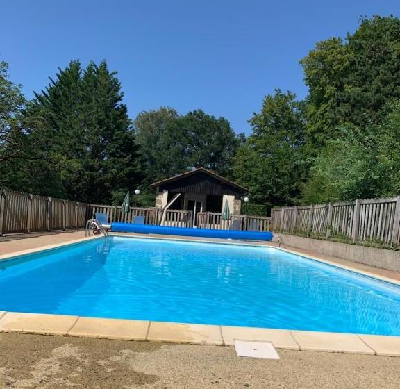 בית מלון כפרי Colombié