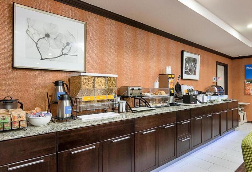 هتل Comfort Inn Camden