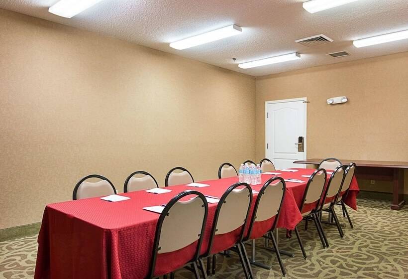 هتل Comfort Inn Camden