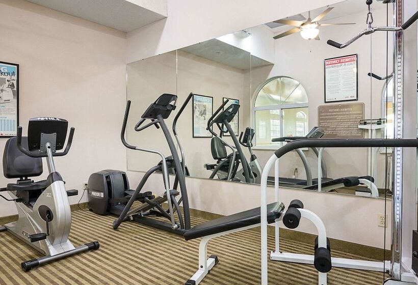 هتل Comfort Inn Camden