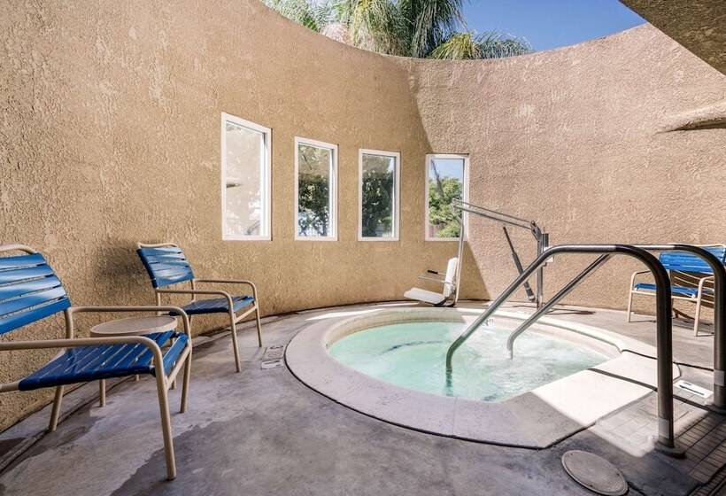 فندق Comfort Inn Lathrop Stockton Airport