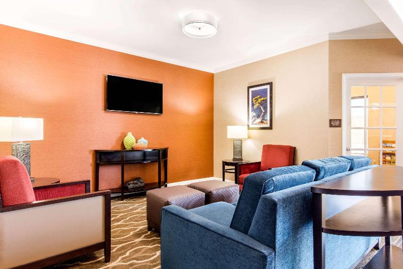 فندق Comfort Inn & Suites Bryant   Benton
