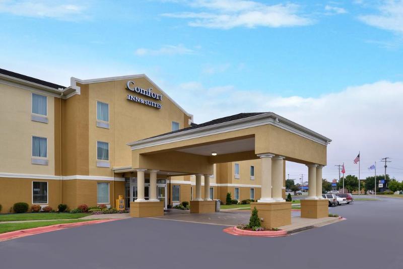 فندق Comfort Inn & Suites Bryant   Benton