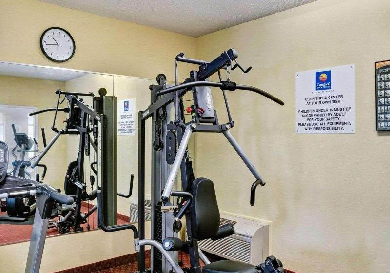 فندق Comfort Inn & Suites Bryant   Benton