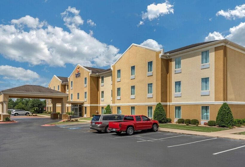 فندق Comfort Inn & Suites Bryant   Benton
