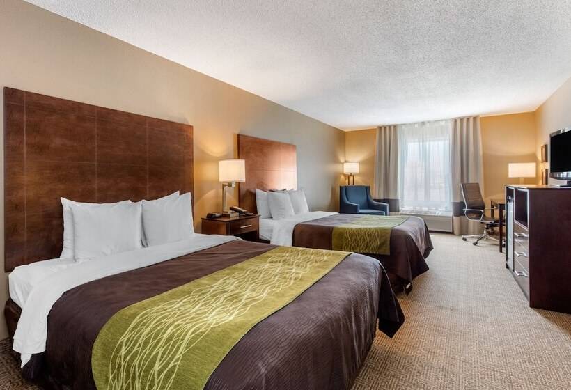 فندق Comfort Inn & Suites Bryant   Benton