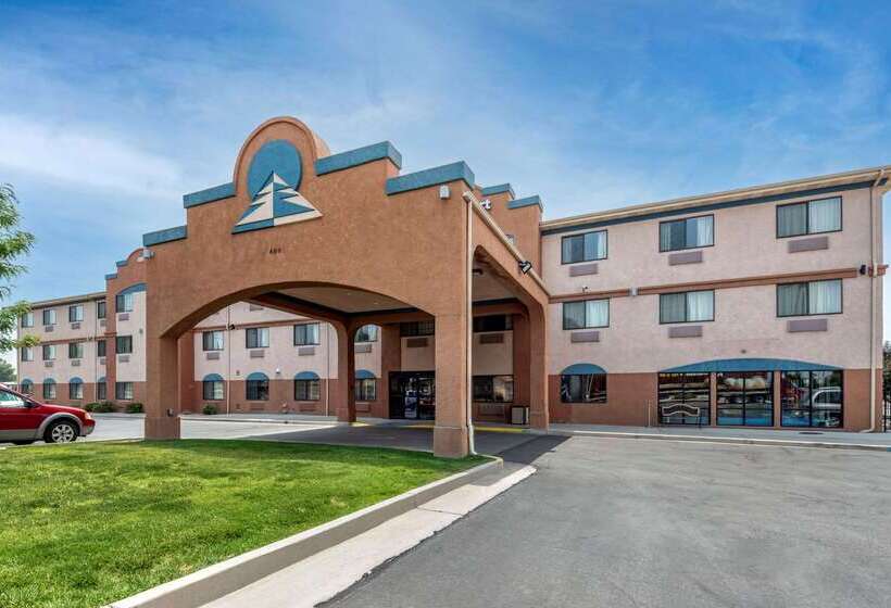 فندق Comfort Inn & Suites