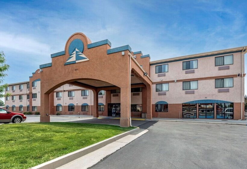 فندق Comfort Inn & Suites