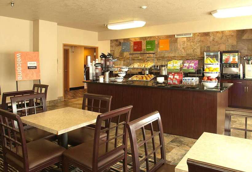 Отель Comfort Inn & Suites Gunnisoncrested Butte