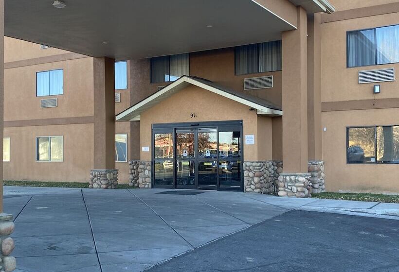 Отель Comfort Inn & Suites Gunnisoncrested Butte