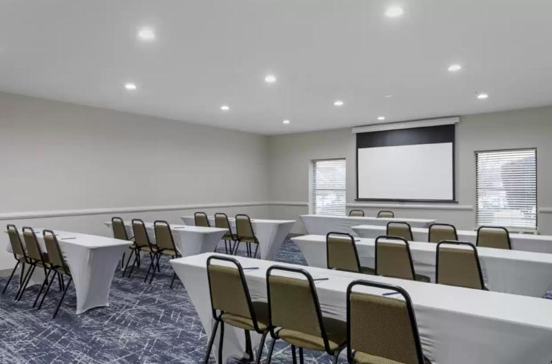 فندق Comfort Inn & Suites Hot Springs Midtown