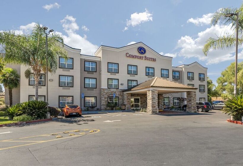 فندق Comfort Suites Downtown Sacramento