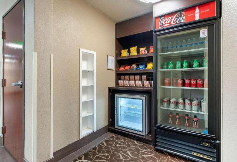 فندق Comfort Suites Downtown Sacramento