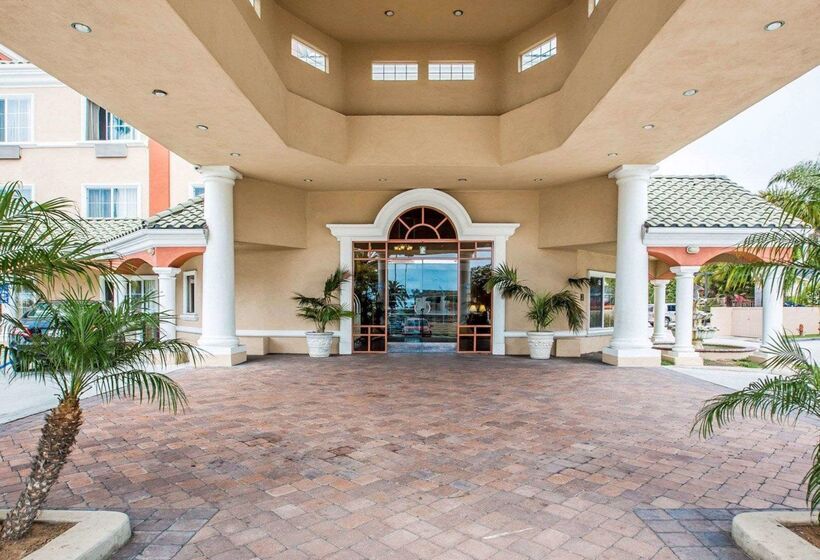 فندق Comfort Suites Oceanside Camp Pendleton Area