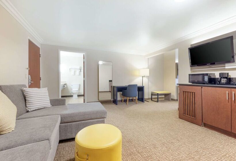 فندق Comfort Suites Oceanside Camp Pendleton Area