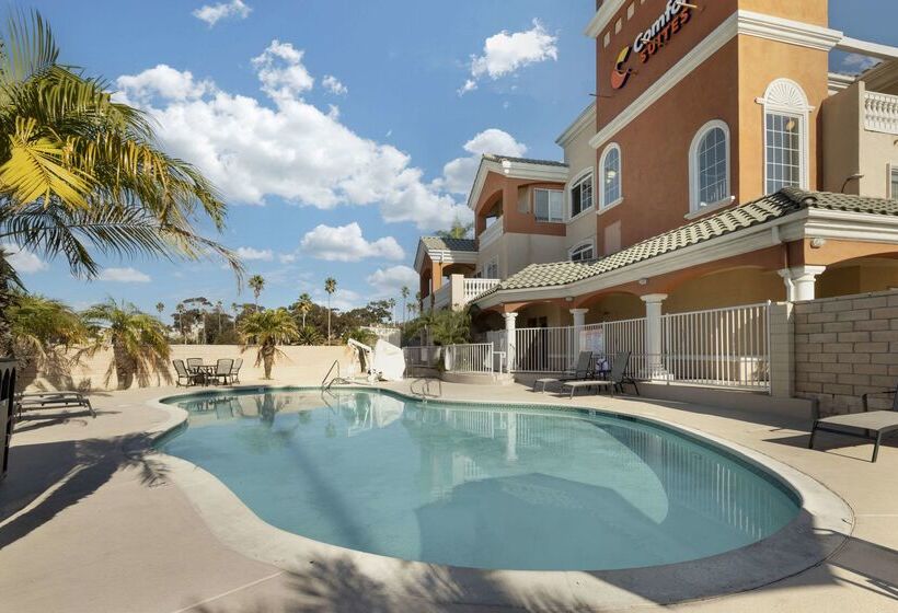 هتل Comfort Suites Oceanside Camp Pendleton Area