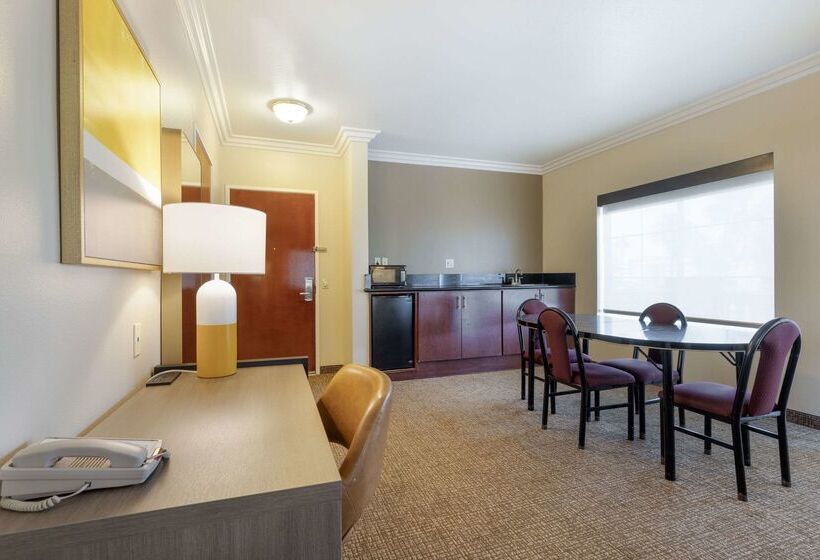 هتل Comfort Suites Oceanside Camp Pendleton Area