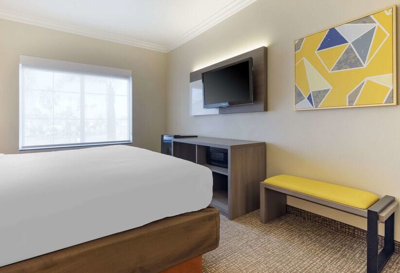 فندق Comfort Suites Oceanside Camp Pendleton Area