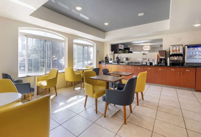 فندق Comfort Suites Oceanside Camp Pendleton Area