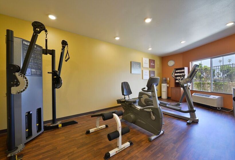 هتل Comfort Suites Oceanside Camp Pendleton Area