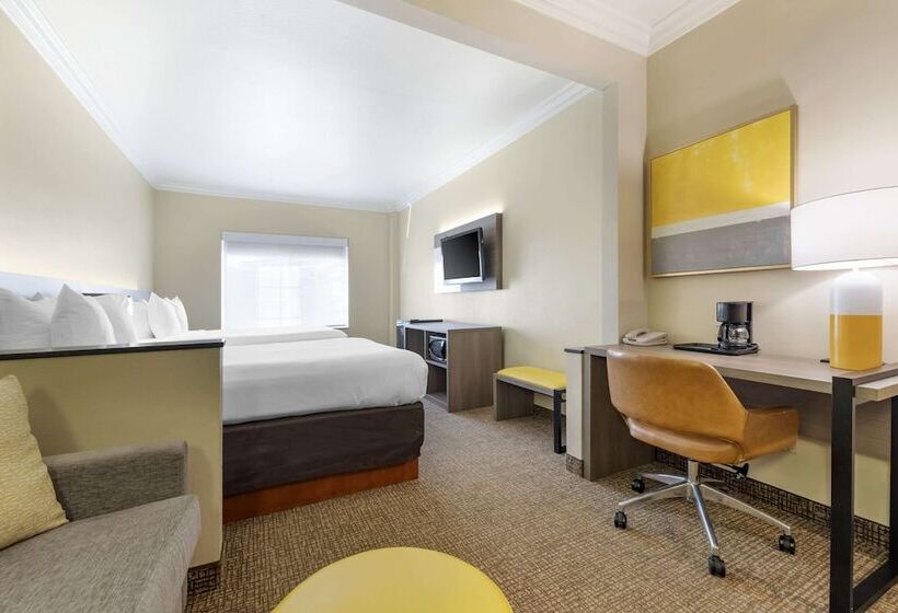 فندق Comfort Suites Oceanside Camp Pendleton Area