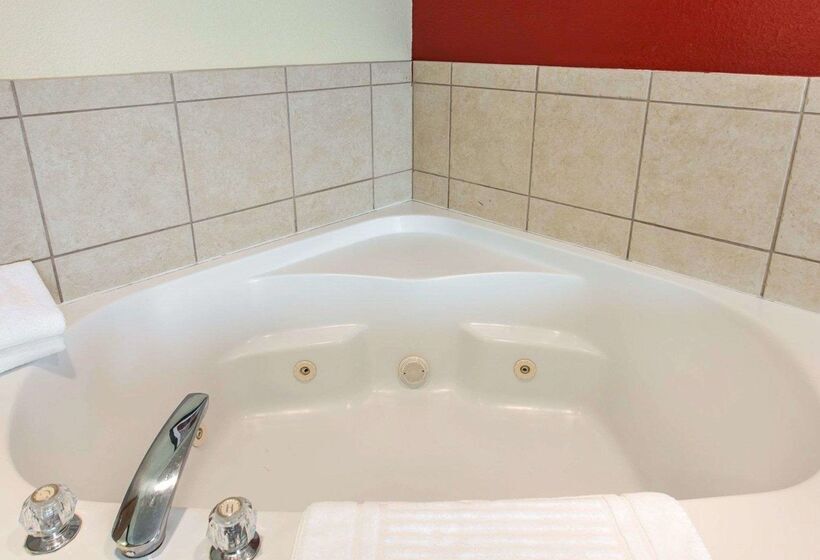 Отель Comfort Suites Palm Desert I10