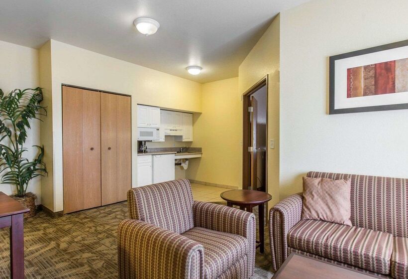 Отель Comfort Suites Palm Desert I10